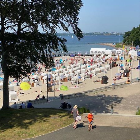 Strandblick Mit Strandkorb & Fahrraedern Gluecksburg Exterior photo